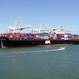APL HOLLAND