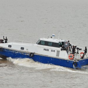 POLICE 13-PL