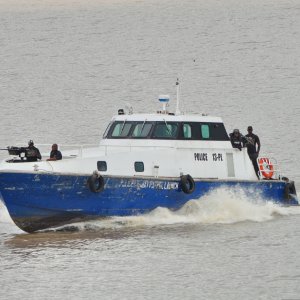 POLICE 13-PL