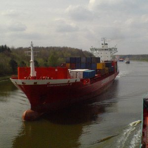 CONTAINERSHIPS VI