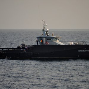 DEFENDER 1