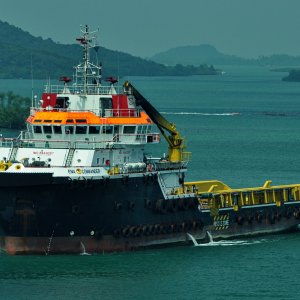 ENA COMMANDER