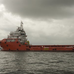 ARMADA TUAH 305