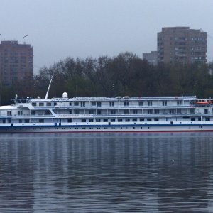 АЛЕКСАНДР  ГРИН