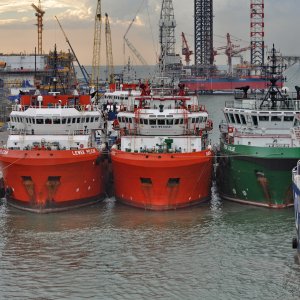 LEWEK PELICAN and SK LINE 106