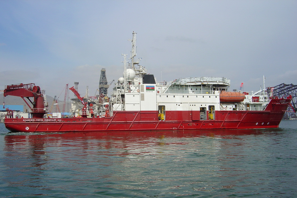 AKADEMIK TOFIQ ISMAYILOV