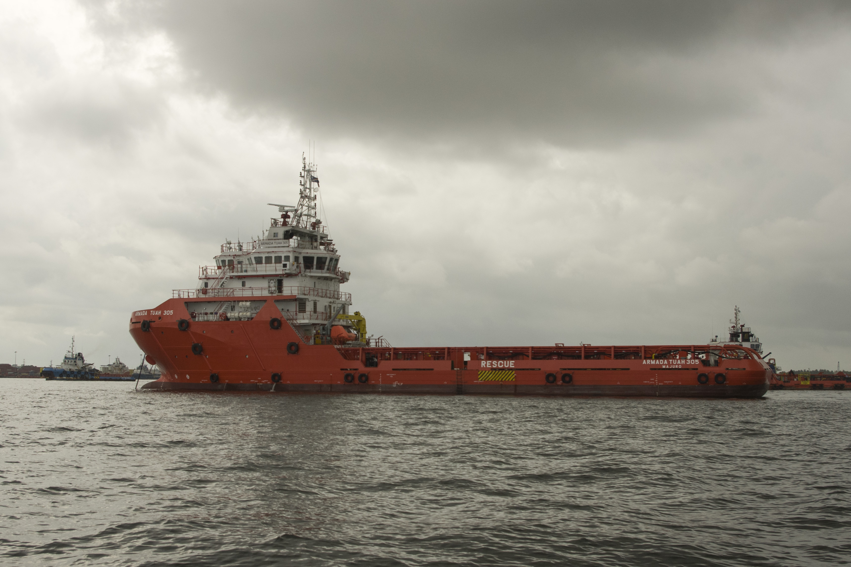 ARMADA TUAH 305