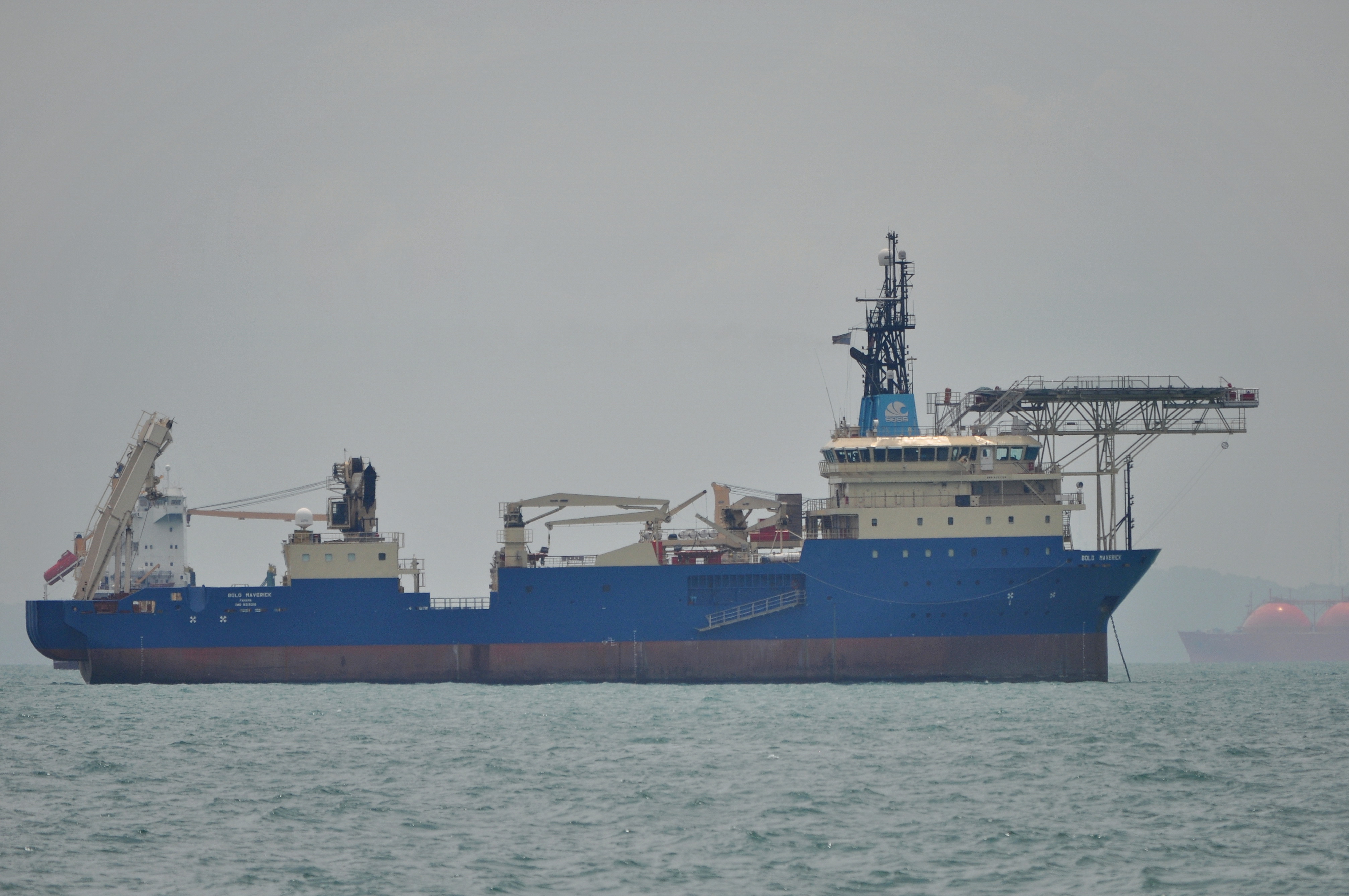 BOLD MAVERICK AT ANCHOR
