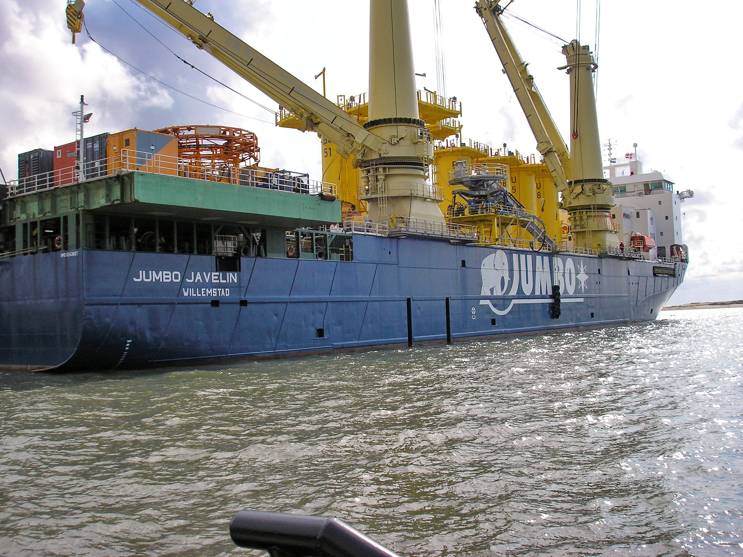 JUMBO JAVELIN