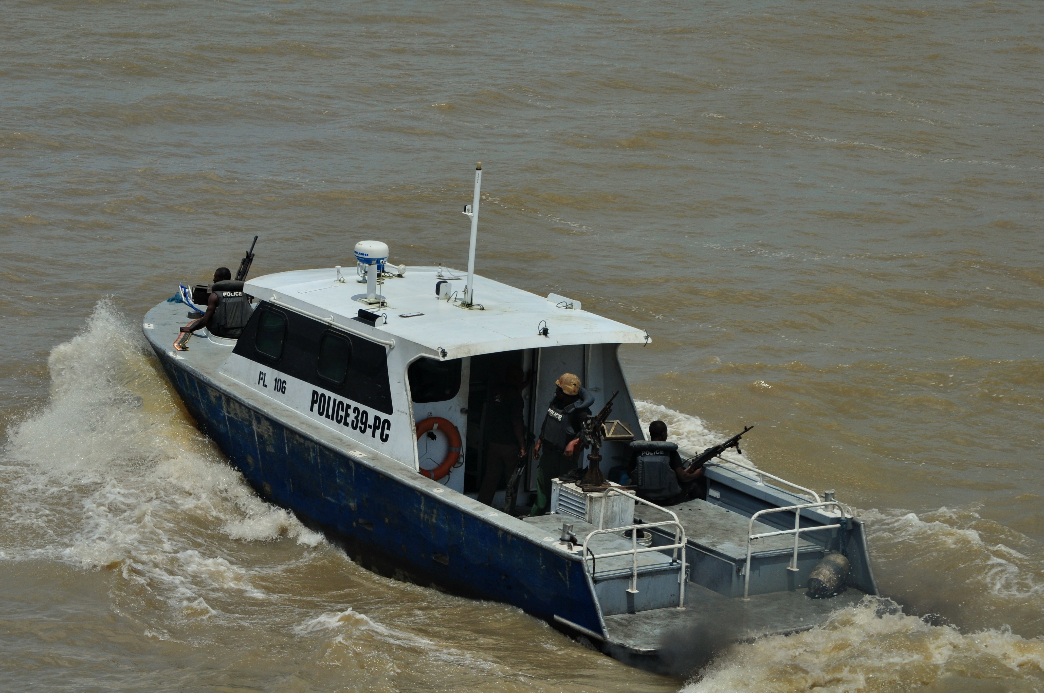 POLICE 39-PC