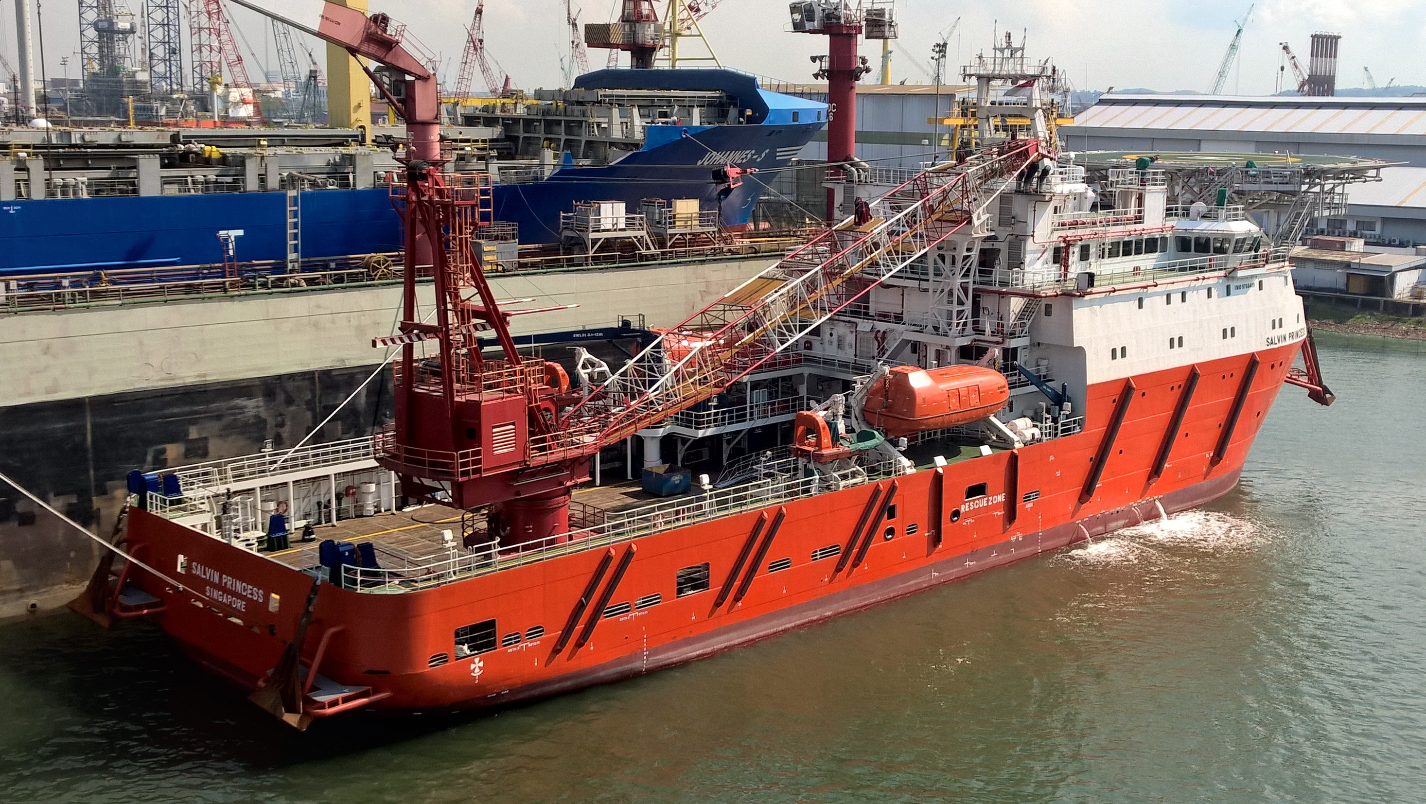 SALVIN PRINCESS ALONGSIDE AT PORT